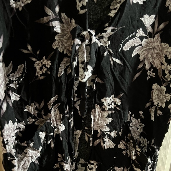 Spiritual Gangster One Size Floral Kimono - Picture 5 of 9